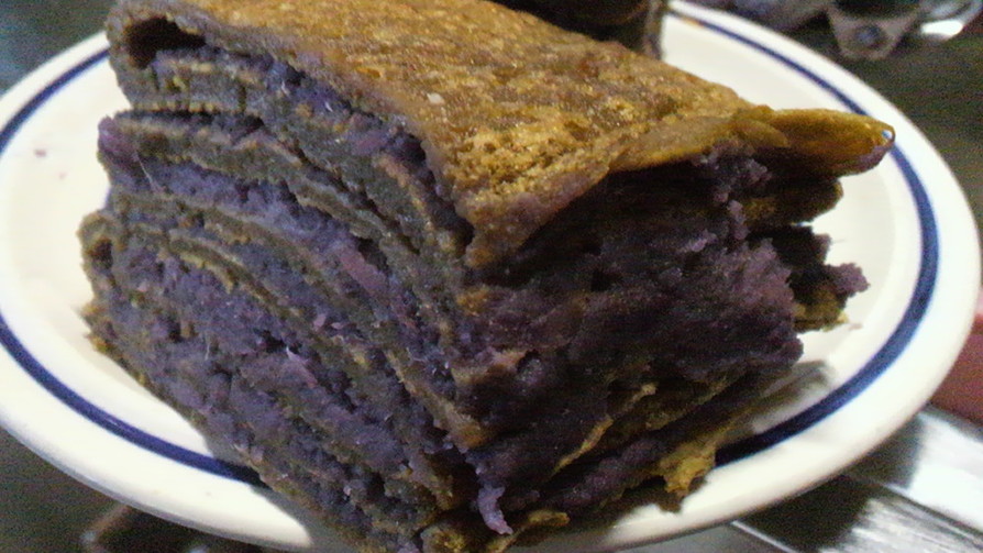 紫芋で沖縄ミルクレープの画像