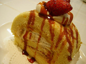 プリンクリーム風ロールケーキ