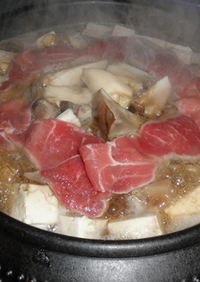 豚バラ肉、ごぼう、エリンギのすき焼き鍋
