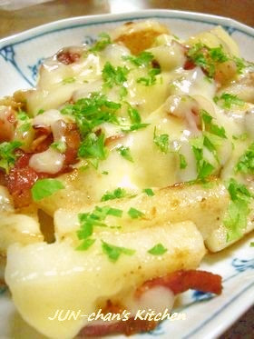 長いもとカリカリベーコンのチーズ焼き