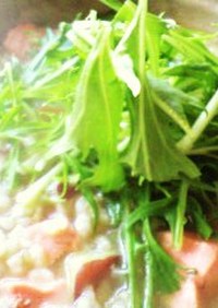 鮭とサツマイモ・水菜のバター醤油雑炊