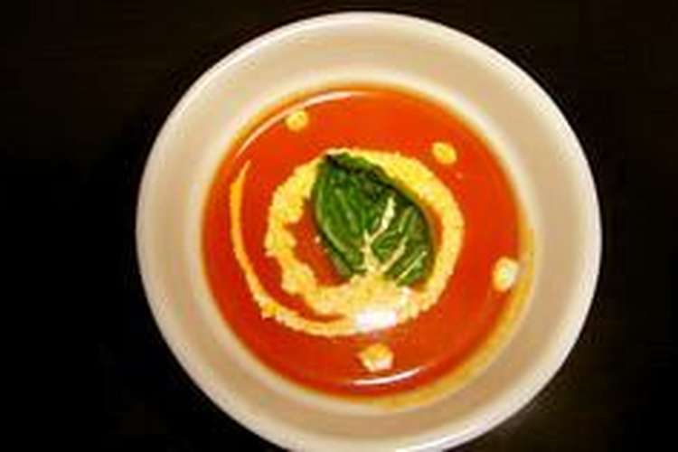 イタリアントマト濃厚スープバジルを添えて レシピ 作り方 By しるびー１９７８ クックパッド