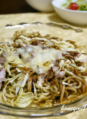 チーズとろっ☆焼きそばピザ