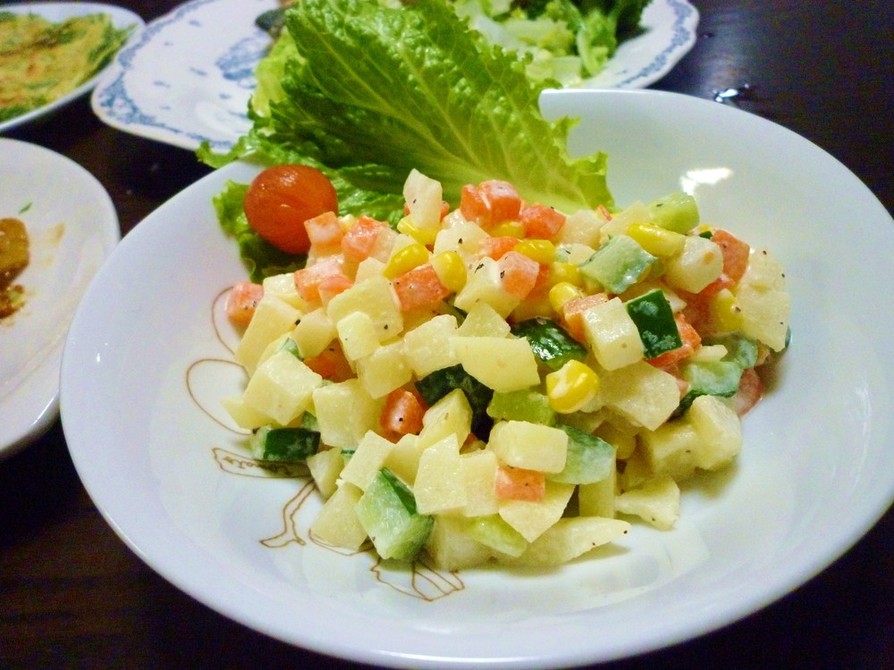 野菜のコロコロサラダの画像