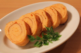 卵1個とはんぺんでピンクのミニ♡伊達巻き