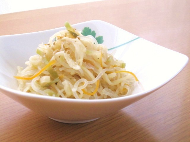 ∮塩麹で♪切干と白滝とザーサイの炒め煮∮
