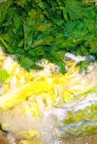 寄せ鍋つゆで簡単ミルフィーユ鍋IN春菊！