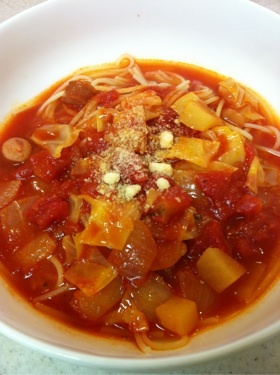 ミネストローネ風トマトスープのパスタの画像