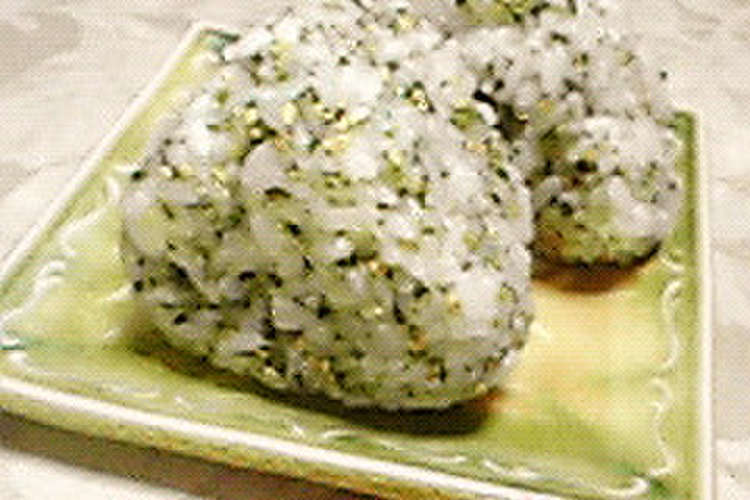 昆布茶のおにぎり レシピ 作り方 By Kanon07 クックパッド