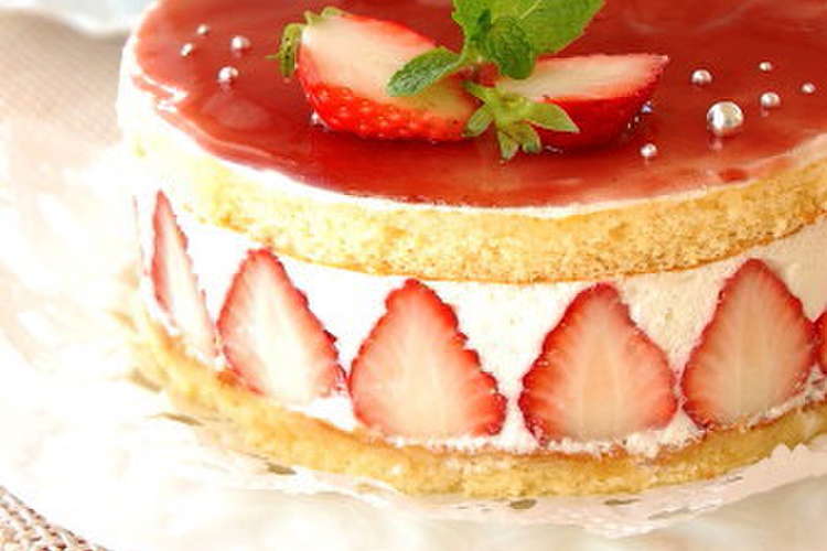 フレジェ風 ホワイトチョコレートケーキ レシピ 作り方 By Flan クックパッド 簡単おいしいみんなのレシピが355万品