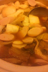 魚肉ソーセージ入りキムチ鍋