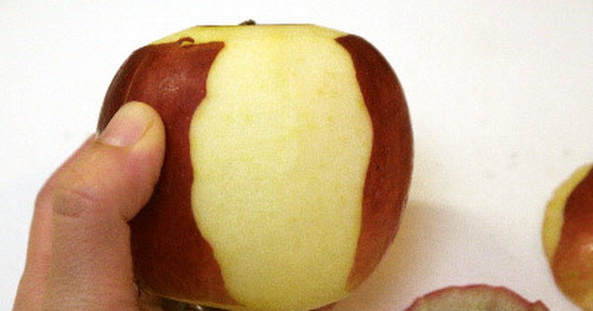 裏技 りんごのスピート皮むき レシピ 作り方 By ぽってり堂 クックパッド 簡単おいしいみんなのレシピが375万品