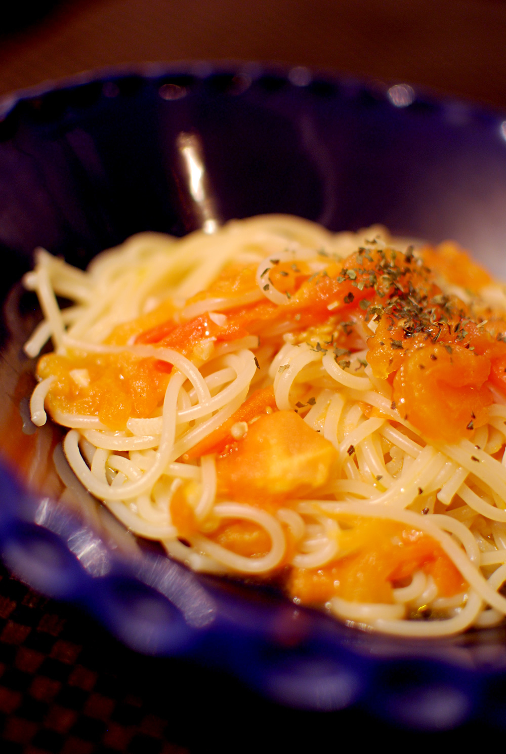 トマトひとつ フライパンひとつでパスタ レシピ 作り方 By ロウリーポウリー クックパッド