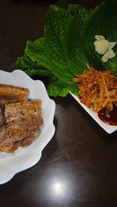 魚焼き機で簡単！韓国焼き肉サムギョプサルの写真