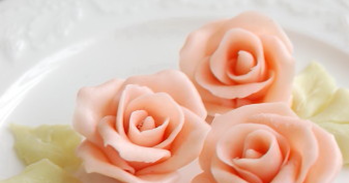 デコレーションに チョコレートのバラ レシピ 作り方 By Flan クックパッド 簡単おいしいみんなのレシピが360万品