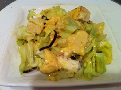 ルクエで簡単☆キャベツと豆腐の卵とじの写真