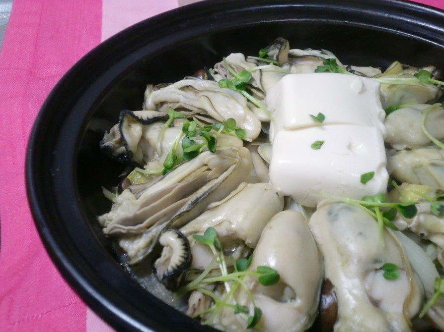 タジン鍋de蒸し牡蠣の画像