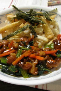 カリカリ鶏皮と残り野菜の甘辛中華炒め