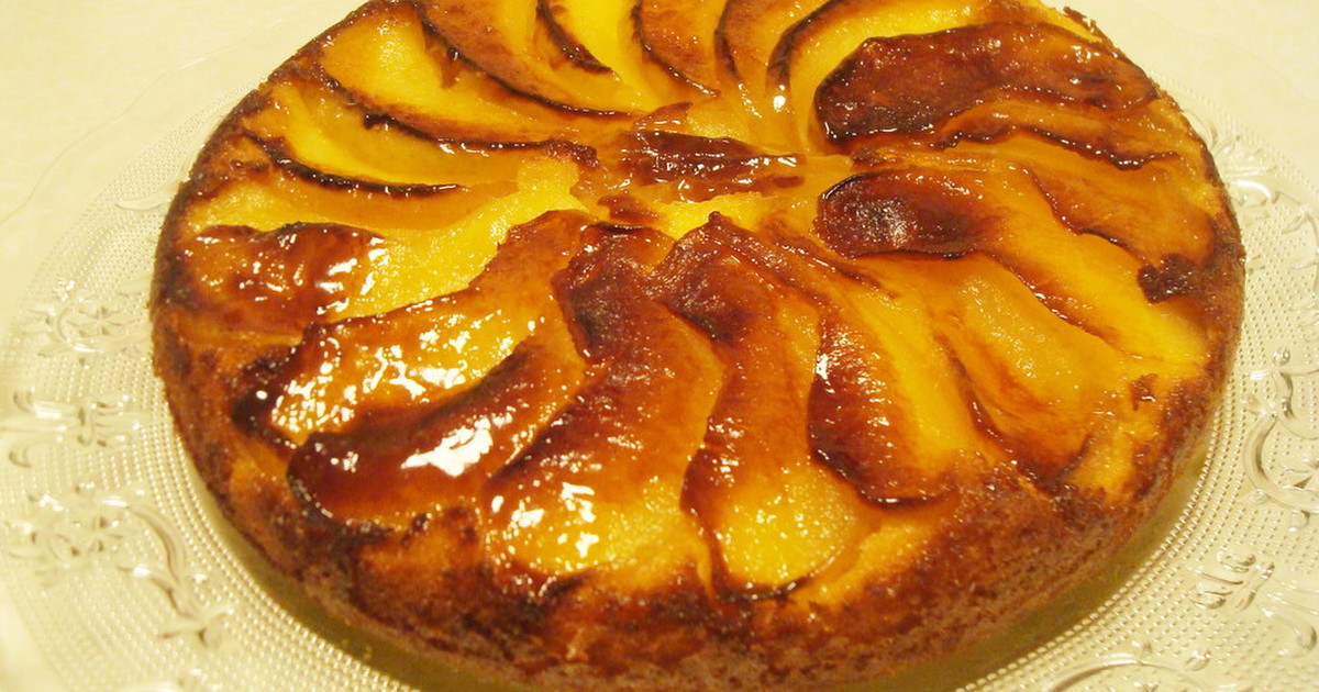  5つの材料で作るアーモンドケーキとフレッシュベリーのレシピ