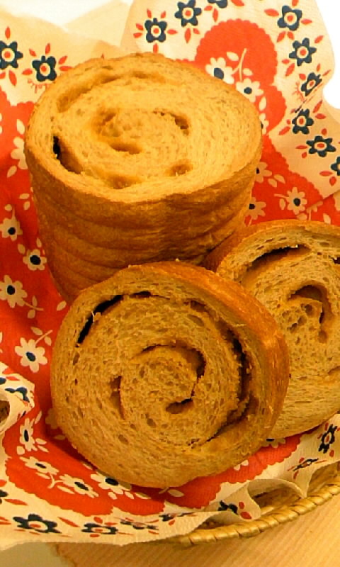 トヨ型で♪カフェオレチョコチップ食パンの画像