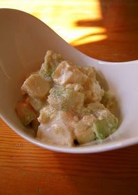豆腐とアボガドのサラダ