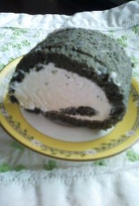 竹炭☆ロールケーキ