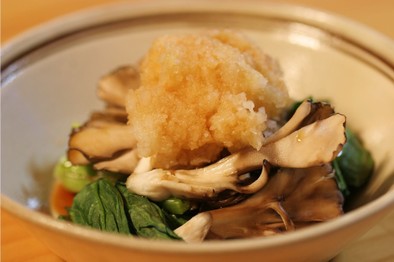 松菜と舞茸の、おろしポン酢の写真