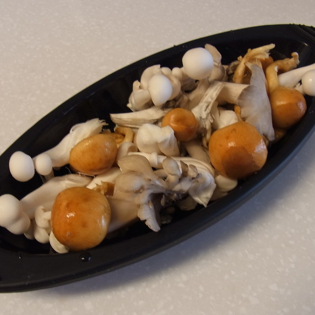 きのこの ホットサラダ レシピ 作り方 By れな犬 クックパッド 簡単おいしいみんなのレシピが367万品