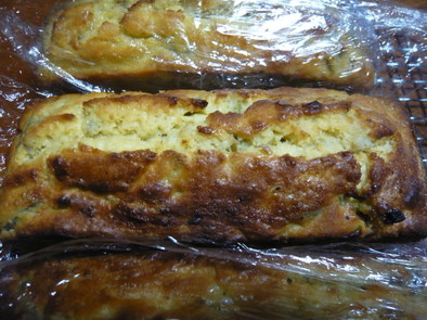 ジュース梅＆梅酒パウンドケーキの写真