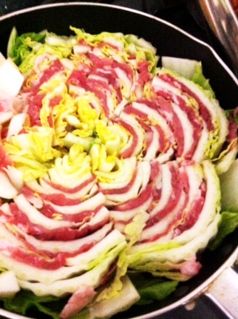 白菜と豚肉のミルフィーユお花鍋♡の画像