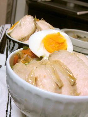 鶏チャーシューDEナムル丼の画像