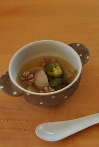 ウインナと芽キャベツのスープ