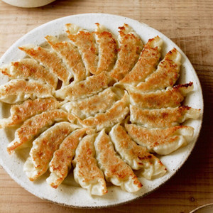 絶品餃子 レシピ 作り方 By 栄養士のれしぴ クックパッド 簡単おいしいみんなのレシピが360万品