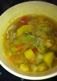 野菜一杯スパイシー春雨スープ