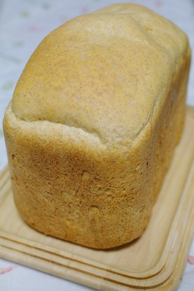 HBでココナッツ&全粒粉入り食パン