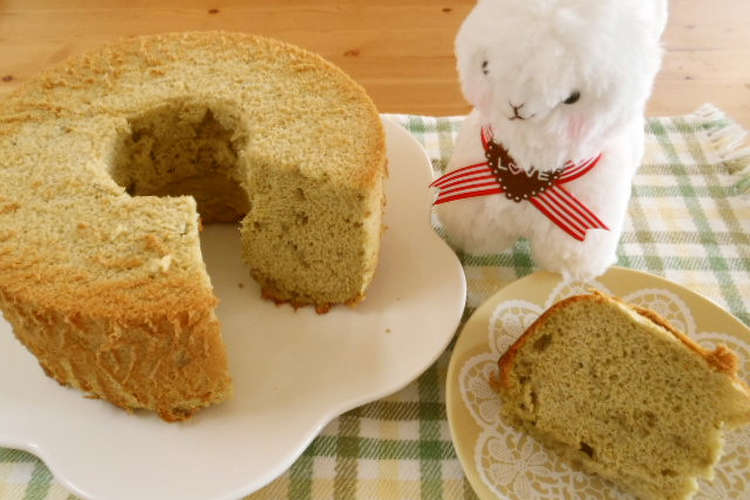 全卵使用のシフォンケーキ バナナ 抹茶 レシピ 作り方 By Nekozame クックパッド 簡単おいしいみんなのレシピが362万品