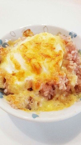 アレンジ!赤飯に飽きたらonチーズ