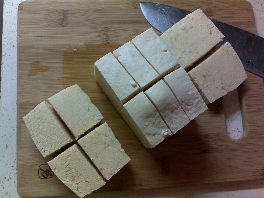 塩だけで美味しい凍み豆腐の画像