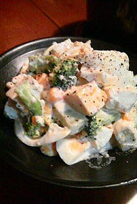 塩豆腐とブロッコリーのスィートマヨサラダ