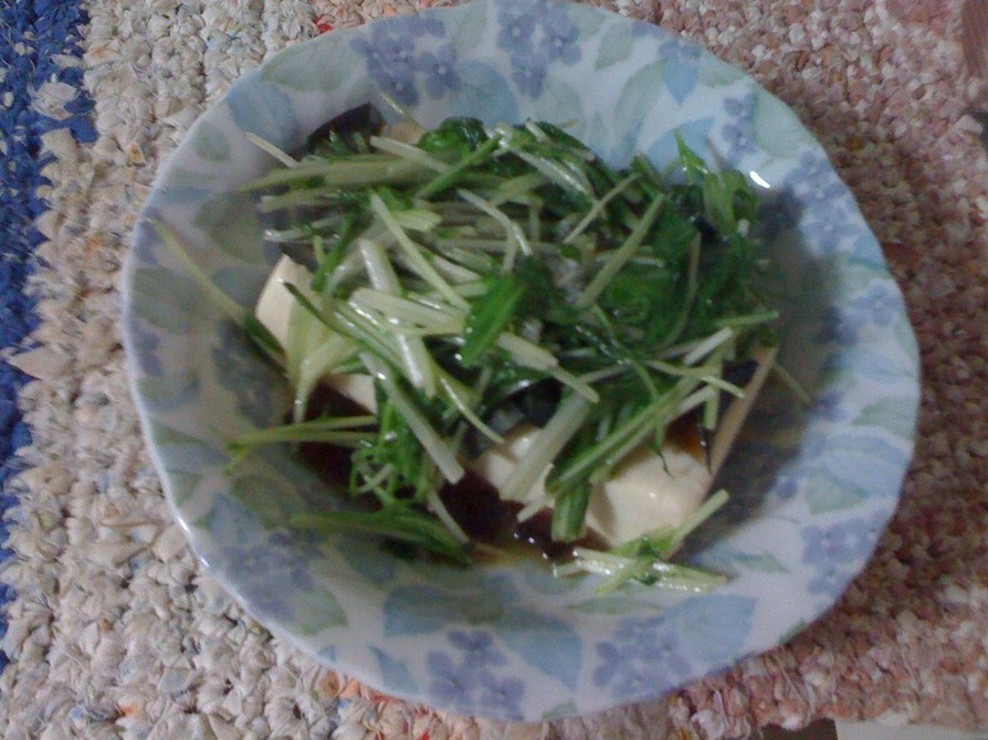 ピータン豆腐の水菜かけの画像