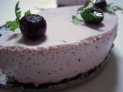 ブルーベリーのレアチーズケーキの写真