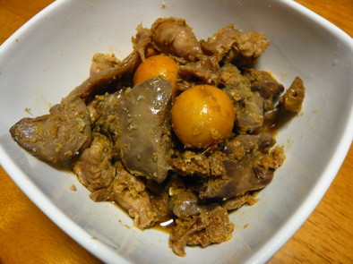 鶏肝と玉ひもの甘辛煮の写真