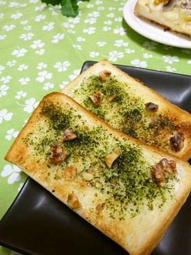 青海苔と生姜の甘いトーストの写真