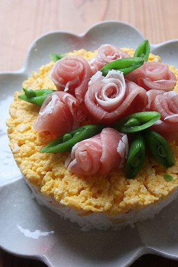 お祝いの日に、ケーキ寿司♪の画像