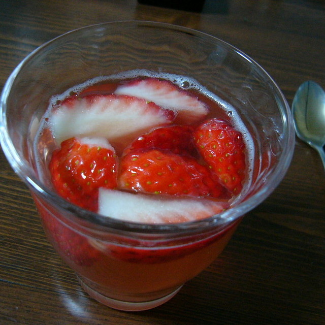5分でできるアセロラと苺の可愛いゼリー レシピ 作り方 By ちりピコ クックパッド