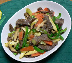 牛タンと彩り野菜のオイスターソース炒め