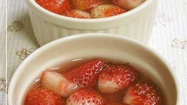 お手軽 苺入りアセロラゼリー レシピ 作り方 By Umemodoki クックパッド 簡単おいしいみんなのレシピが354万品