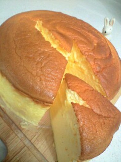 プロセスチーズで簡単！スフレチーズケーキの写真
