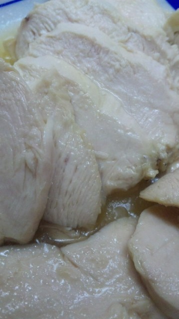 圧力鍋で簡単蒸し鶏の画像