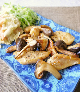 さっぱりコク旨!鶏胸肉と椎茸のレモン醤油